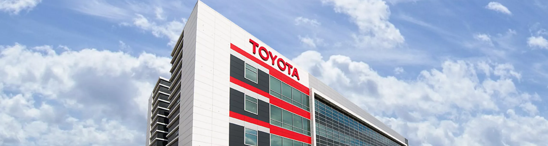Изображение на странице TOYOTA ПОДВЕЛА ИТОГИ ПРОДАЖ В РОССИИ ЗА 2021 ГОД Тойота Центр Владимир